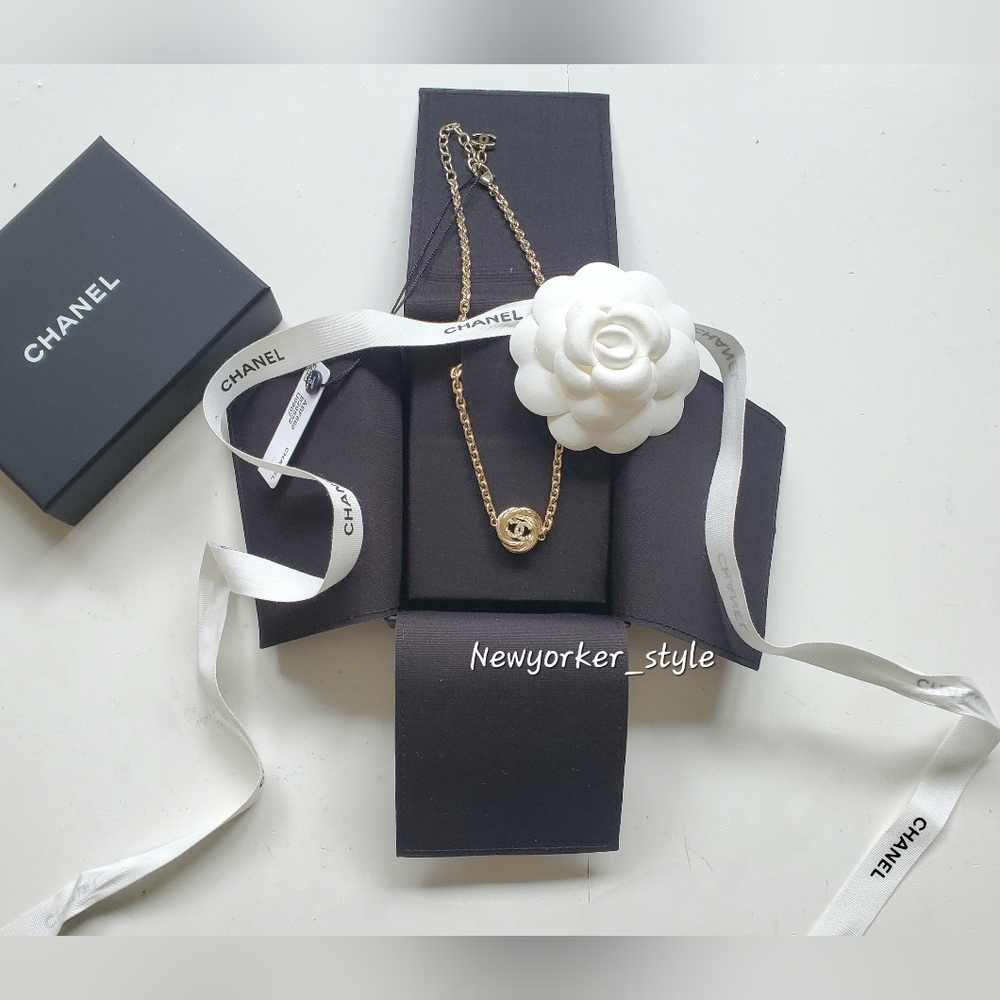 Chanel 25SS Crystal CC Gold Necklace Brand New ABF860